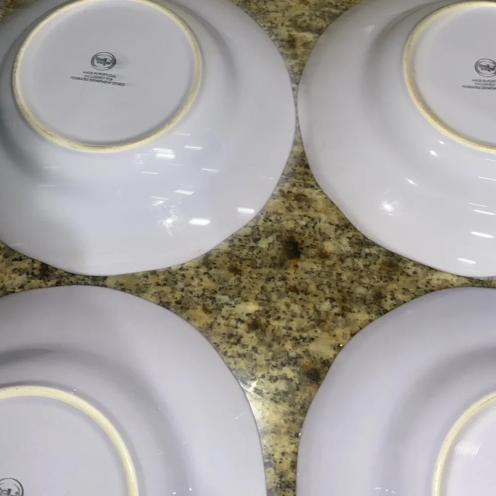 4 The Cellar Portugal Pale Lavender Embossed Scalloped Rim 9”W Dinner Bowls